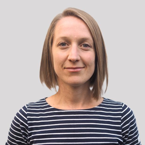 Dr Weronika T
